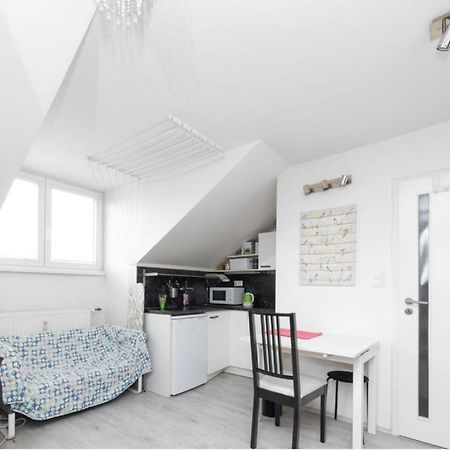 Appartamento The Attic Studio Bratislava Esterno foto