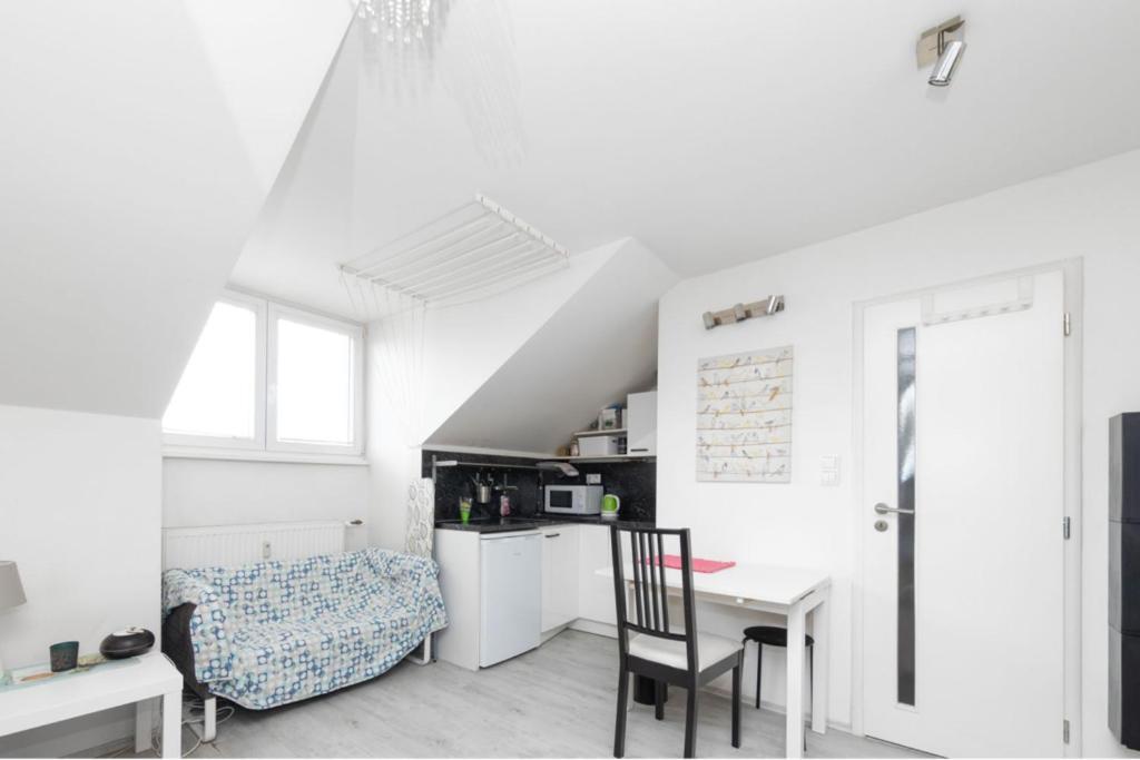 Appartamento The Attic Studio Bratislava Esterno foto